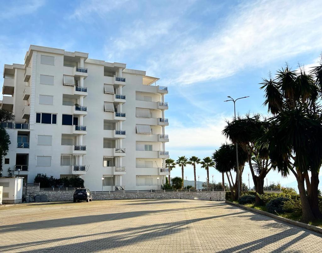 White Sidesea View Apartment Sarande Exterior photo